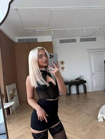 Ева