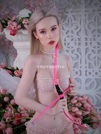 Хентай девочка Мия