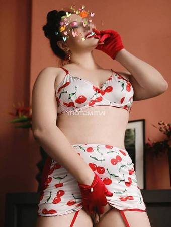 Красотка Milf Катарина